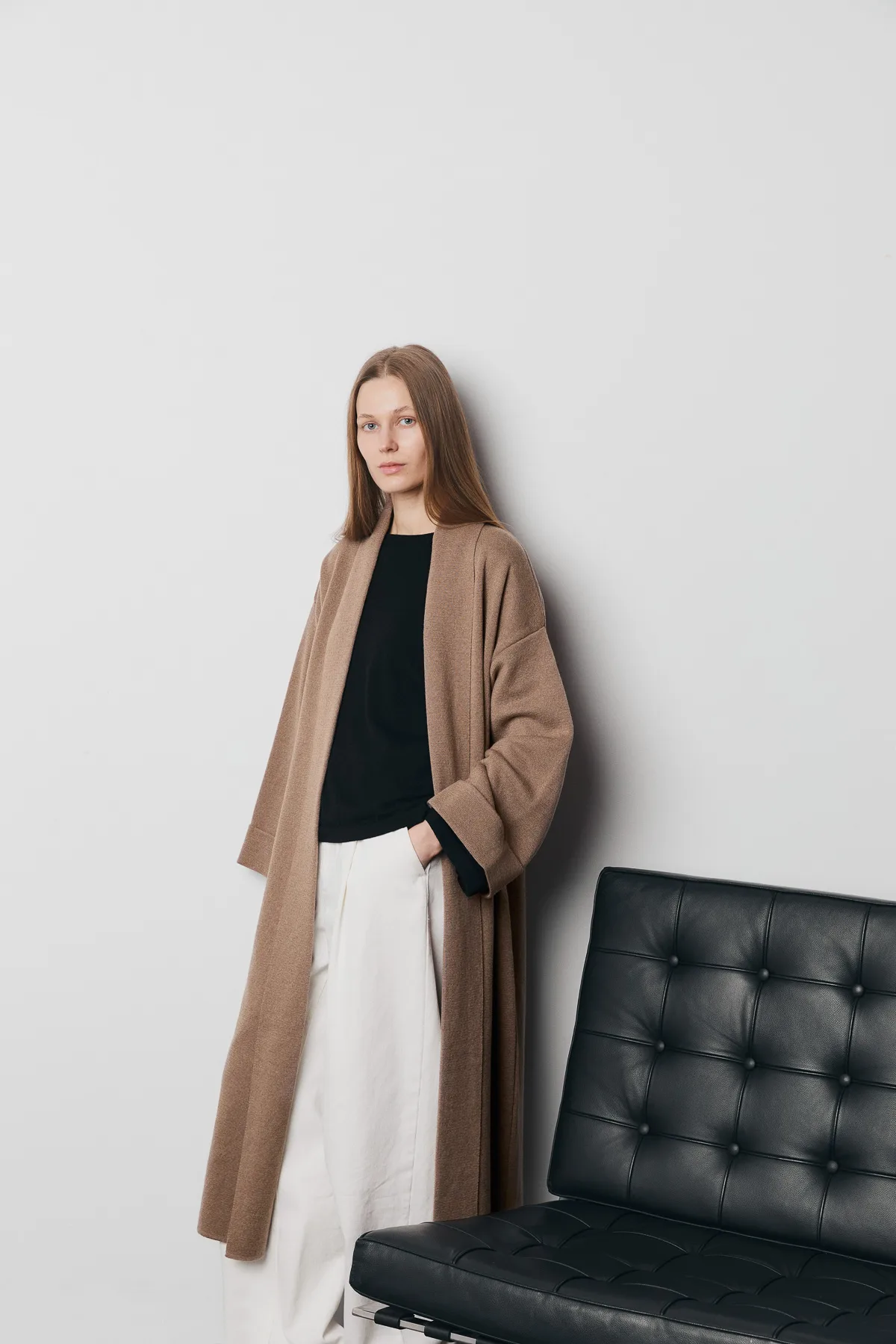 Lounge model_small-078